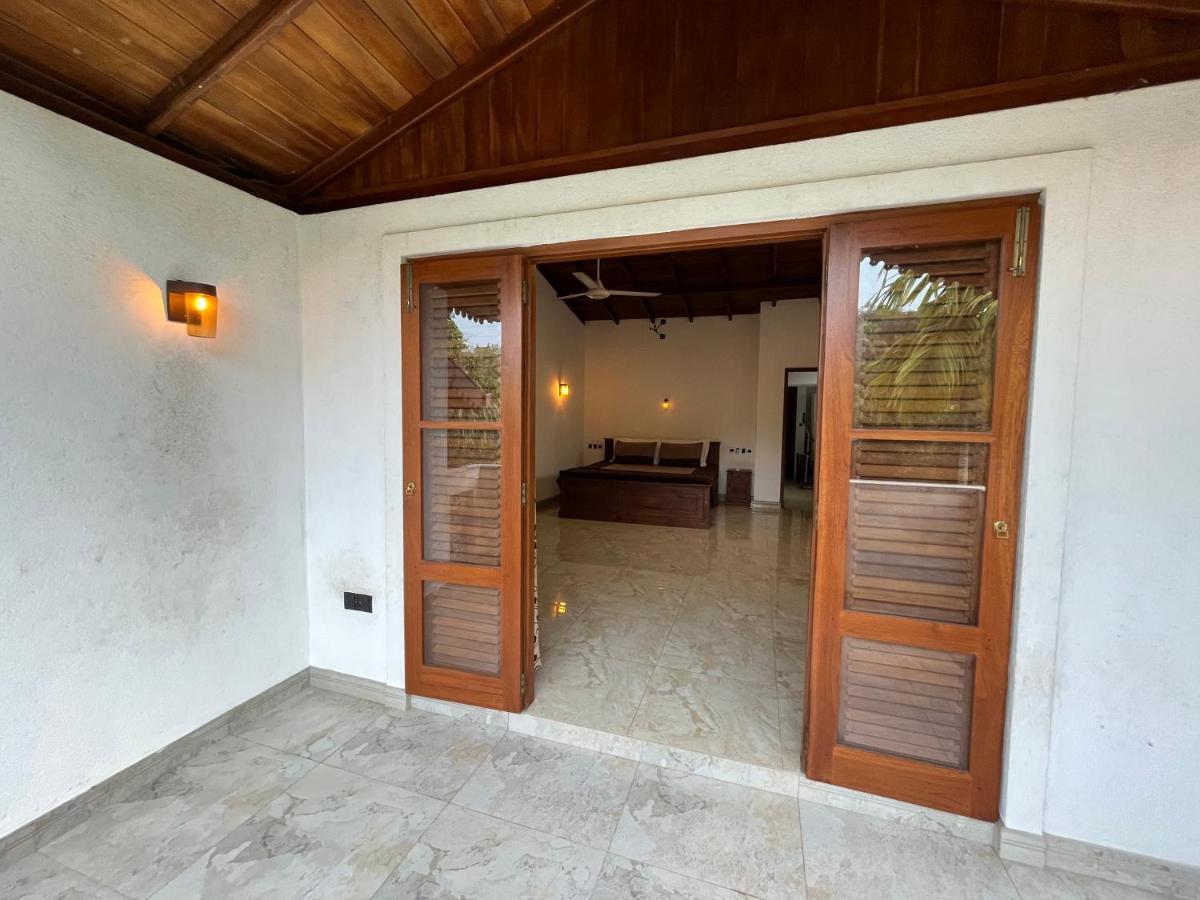 Villa Dinoos- Weligama Luaran gambar