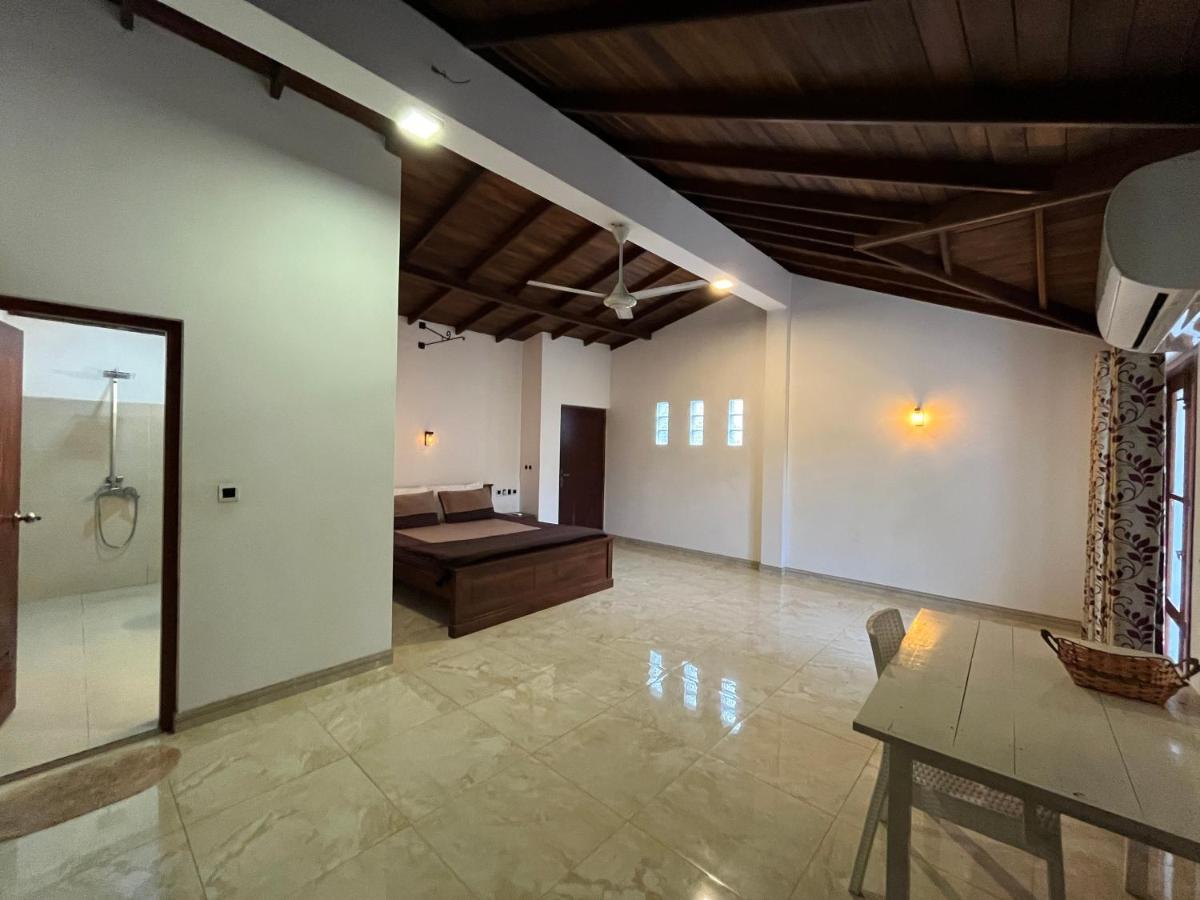 Villa Dinoos- Weligama Luaran gambar