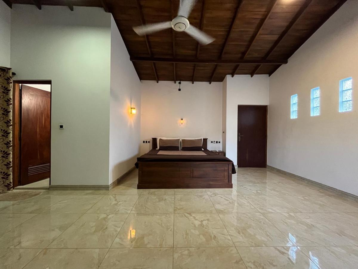 Villa Dinoos- Weligama Luaran gambar